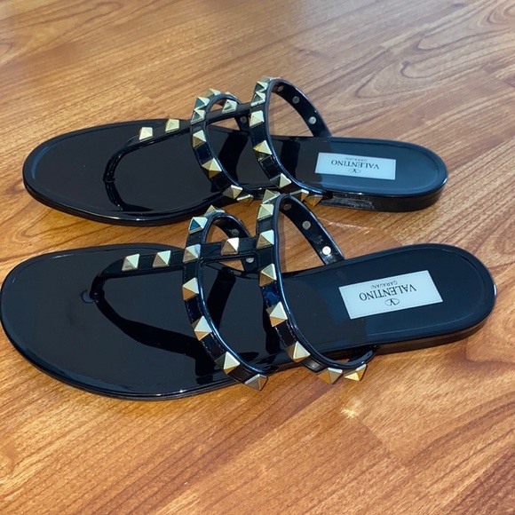 SOLD - Picture 4 of 7